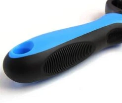 Professionele 2-Zijdige Ondervacht Kam Voor Hond En Kat – Hondenborstel – Kattenborstel - Hondenkam –Anti Klit - Haarverwijderaar Voor Huisdieren - Pijnloos - – Klittenkam – Verwijdert Klitten – Voorkomt Haaruitval – Black Friday - Sinterklaas -Hondenproducten 1200x1012 1