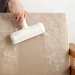 Huisdier Borstel | Huisdierhaar Verwijderaar | Pluizenborstel | Ontharingsborstel | Hondenborstel | Kattenhaar Verwijderaar | Able & Borret -Hondenproducten 1200x1200 300