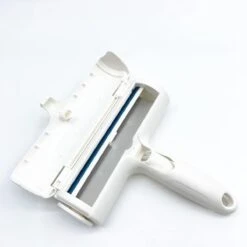 Merkloos Hoogwaardige Huisdierhaar Verwijderaar - Beste Oplossing Tegen Huisdierharen - Hondenhaar Verwijderaar - Kattenhaar Verwijderaar - Pluizenborstel - Haren Verwijderen - Ontharingsborstel - Haarvanger - Wit -Hondenproducten 1200x1200 322