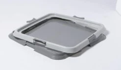 Adori Trainingsmat Houder - Hondenzindelijkstraining - 60 X 60 Cm -Hondenproducten 1200x694 3