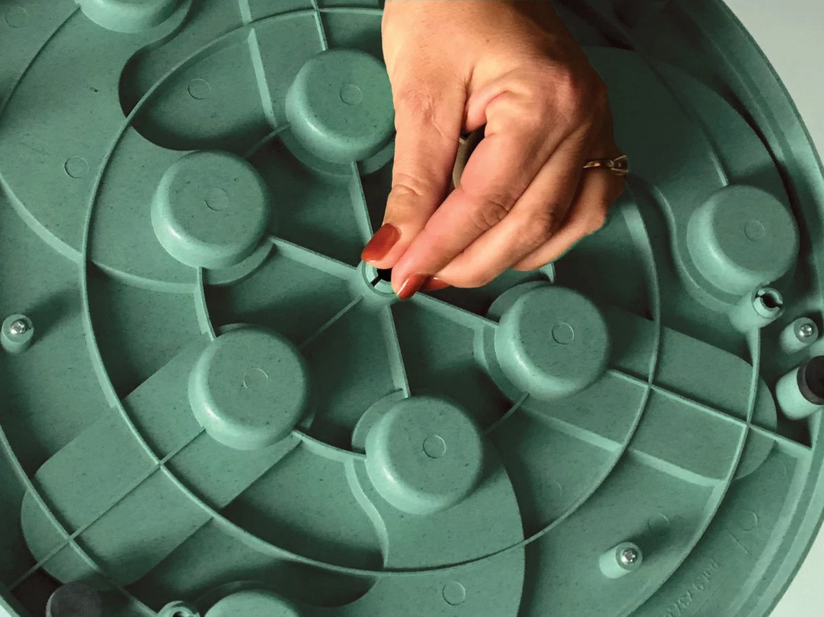 Nina Ottosson Dog Worker Composiet 34,5x34,5x5 Cm 4 Nina Ottosson Dog Worker Composiet 34,5x34,5x5 Cm - Afbeelding 2