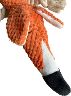 BoDutch Honden Knuffel - Vos - Puppyknuffel - Knisperoortjes - Met Piep - Oranje - 36 Cm - Hondenspeelgoed 16 BoDutch Honden Knuffel - Vos - Puppyknuffel - Knisperoortjes - Met Piep - Oranje - 36 Cm - Hondenspeelgoed -Hondenproducten 885x1200 1